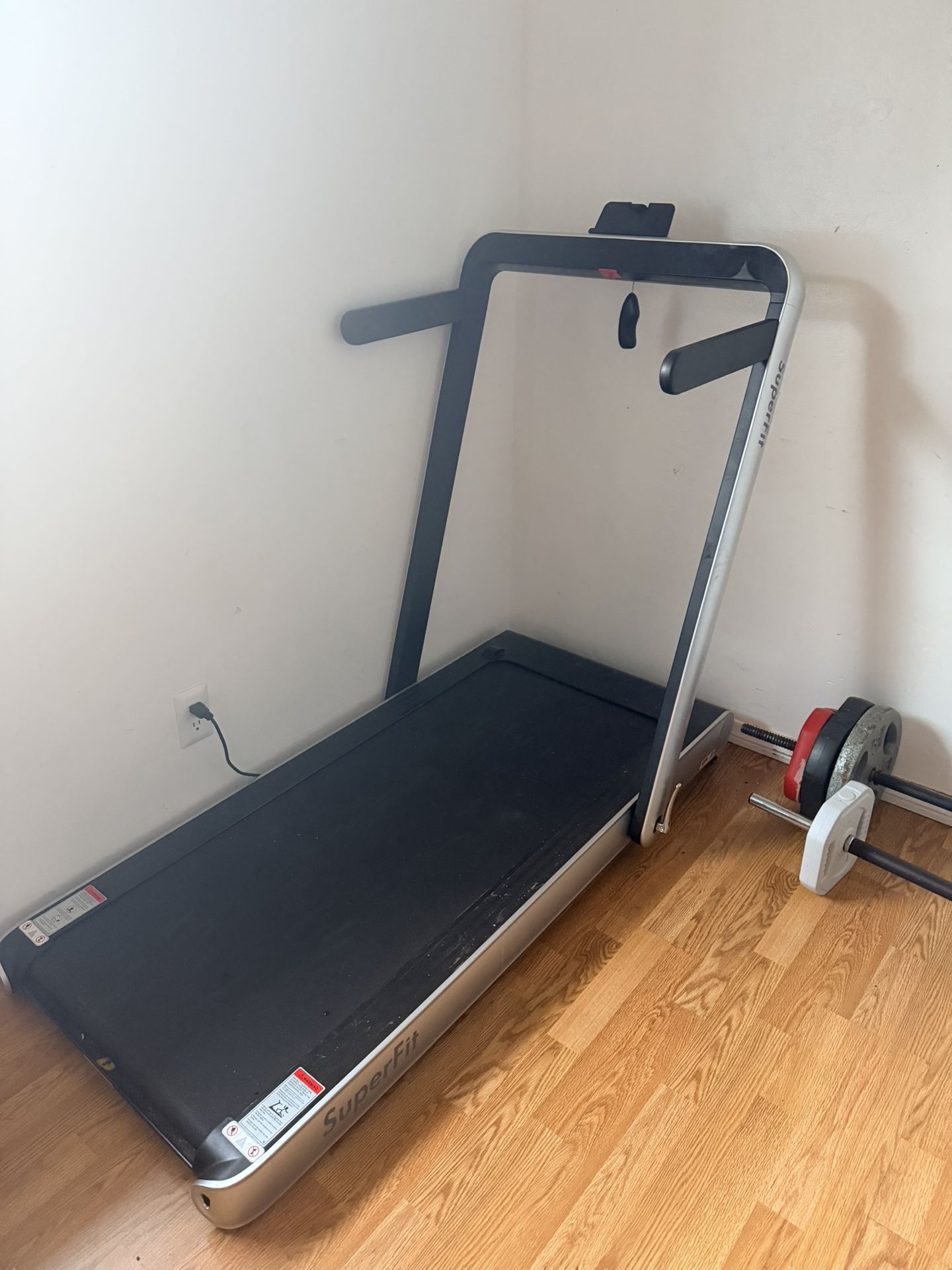 Treadmill Lightly Used 