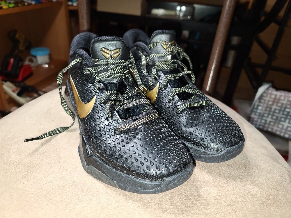 Nike Zoom Kobe VII System Elite Size Black/Gold/Grey Good