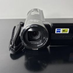 Sony Camera 16gb Builtin Usb 70X Extended Zoom!!