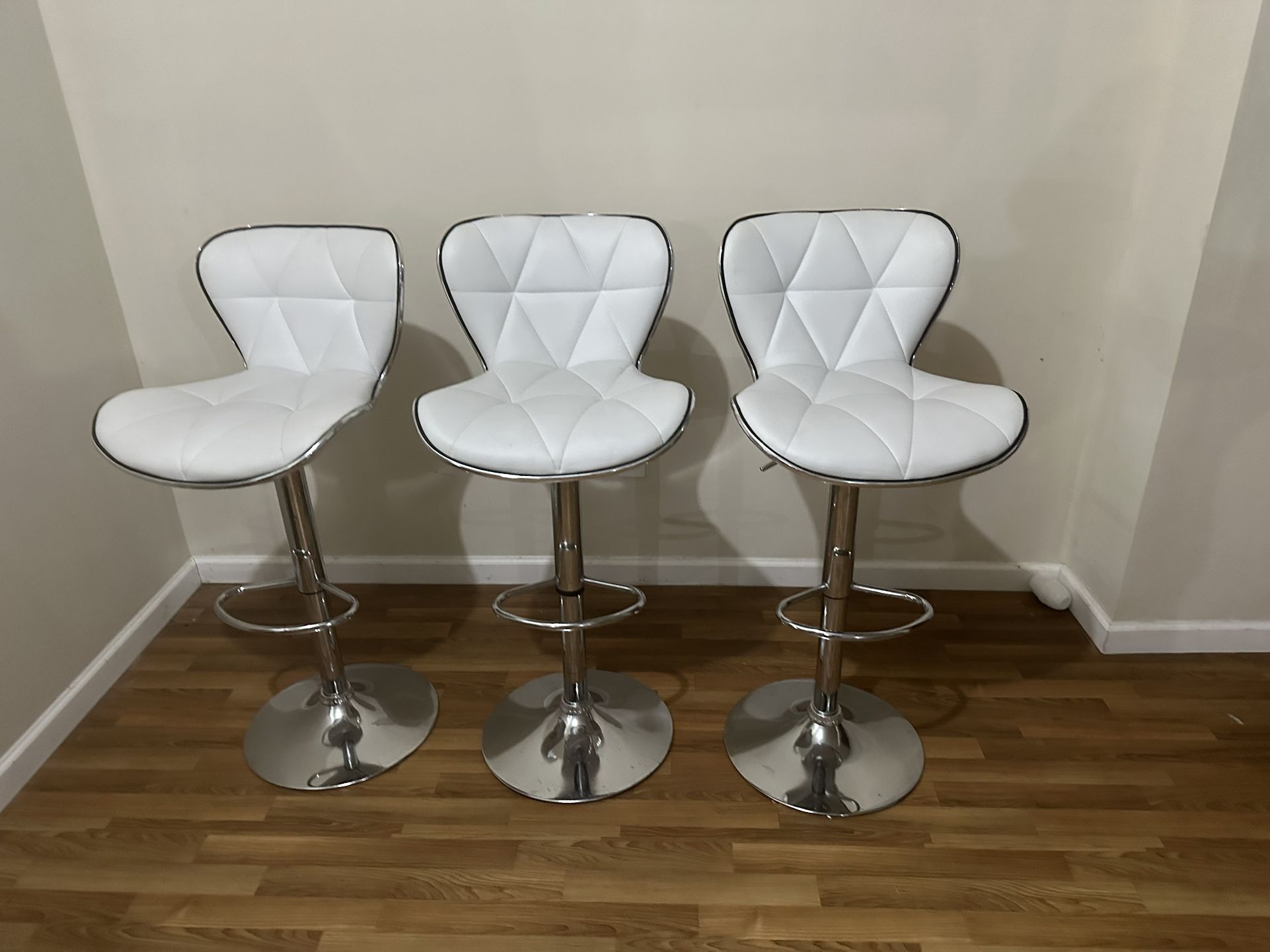 3 White Bar Stool