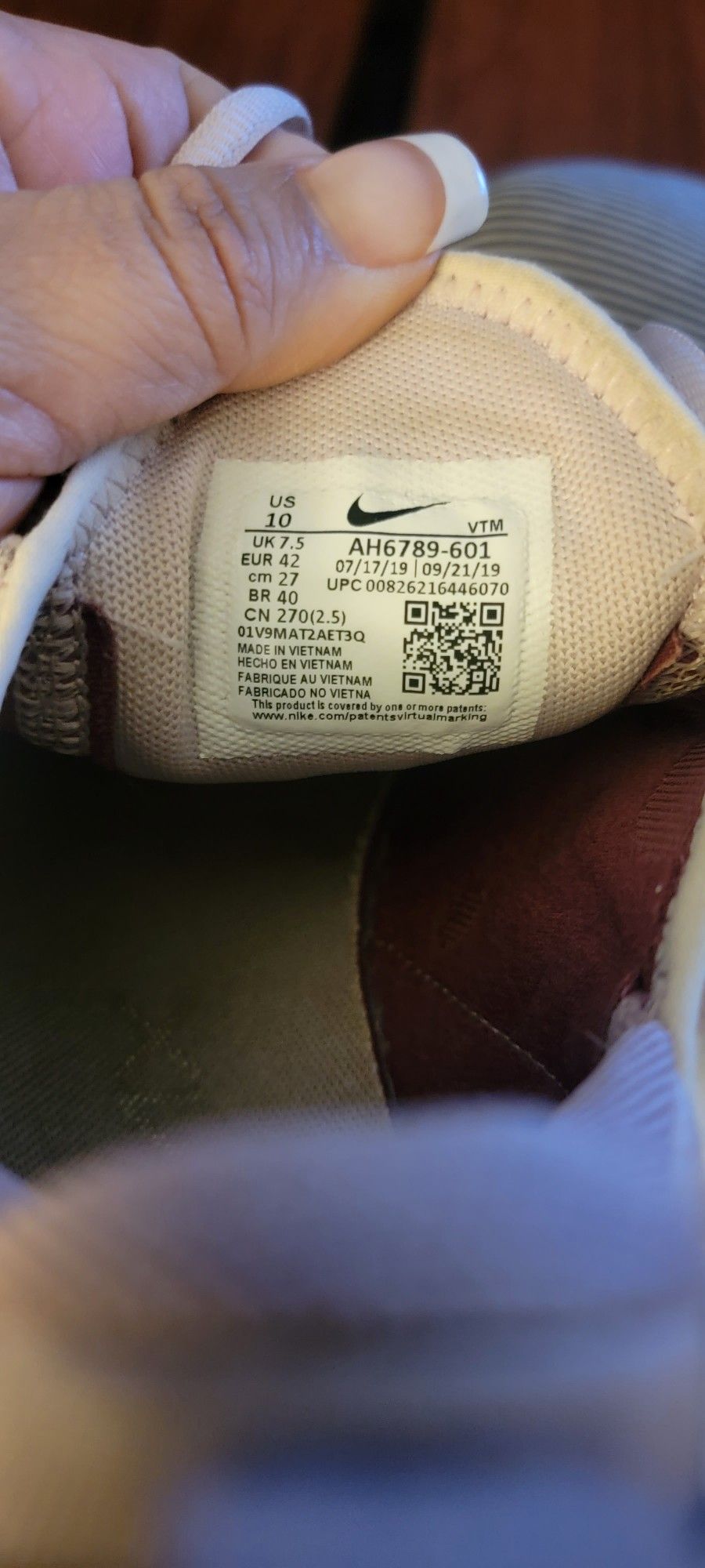 Nike Air Max 270 Rose Vintage Wine Womens Size 10