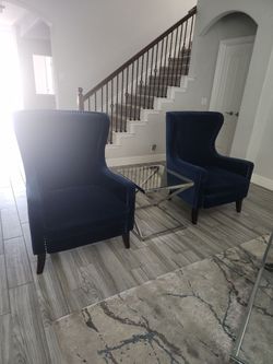 2 Blue Velvet Chairs, rug, 3 end tables