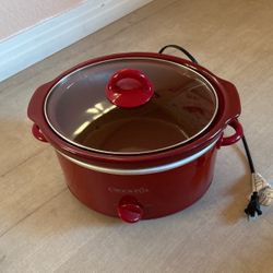 Slow cooker 