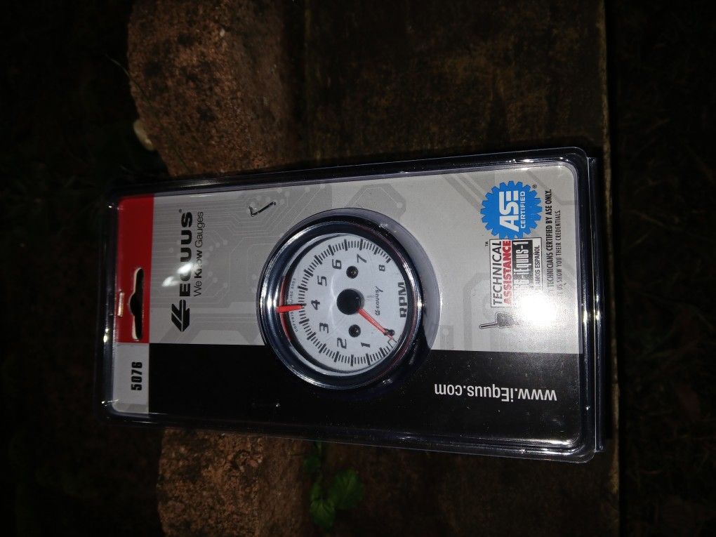Brand New Equus Aftermarket RPM Dash Gage