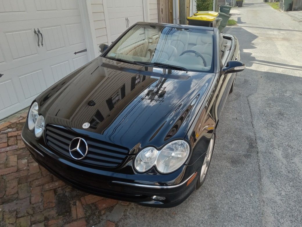 2005 Mercedes Benz 320 CLK