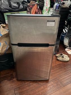 Euhomy mini fridge with freezer 3.2 cu ft