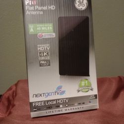 GE. HIGH POWER TV. ANTENA, 40 TO 50 Miles Range, And With The Power Booster  Free