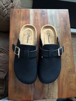 Slip On Mules Size 7 (run small) Fits like a 6.5