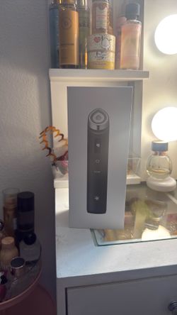 Medicube Booster Pro (BRAND NEW IN BOX)