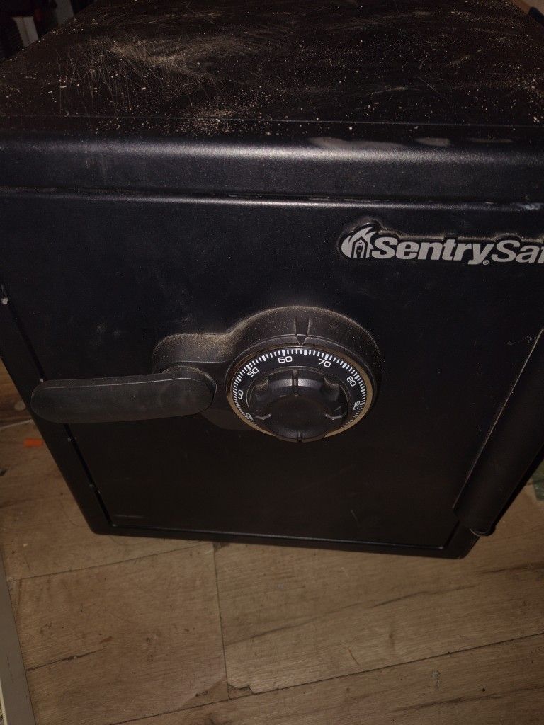 Safe 17 Fire And Water Proof Great Deal