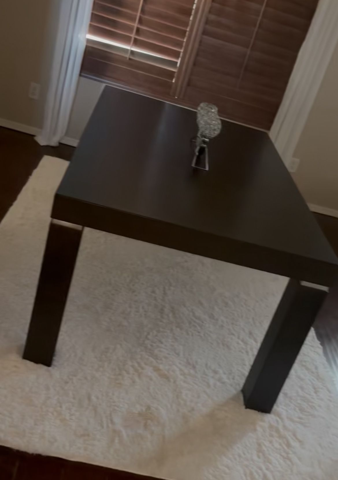 Dinning Table 