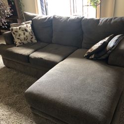 Couch with Chaise (Free)