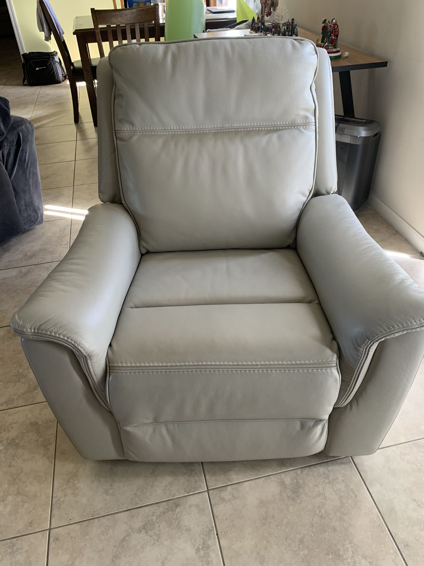 Jason Furniture Powered Glider, Swivel Recliner Light Gray, rarely used. See descr. for more info.
