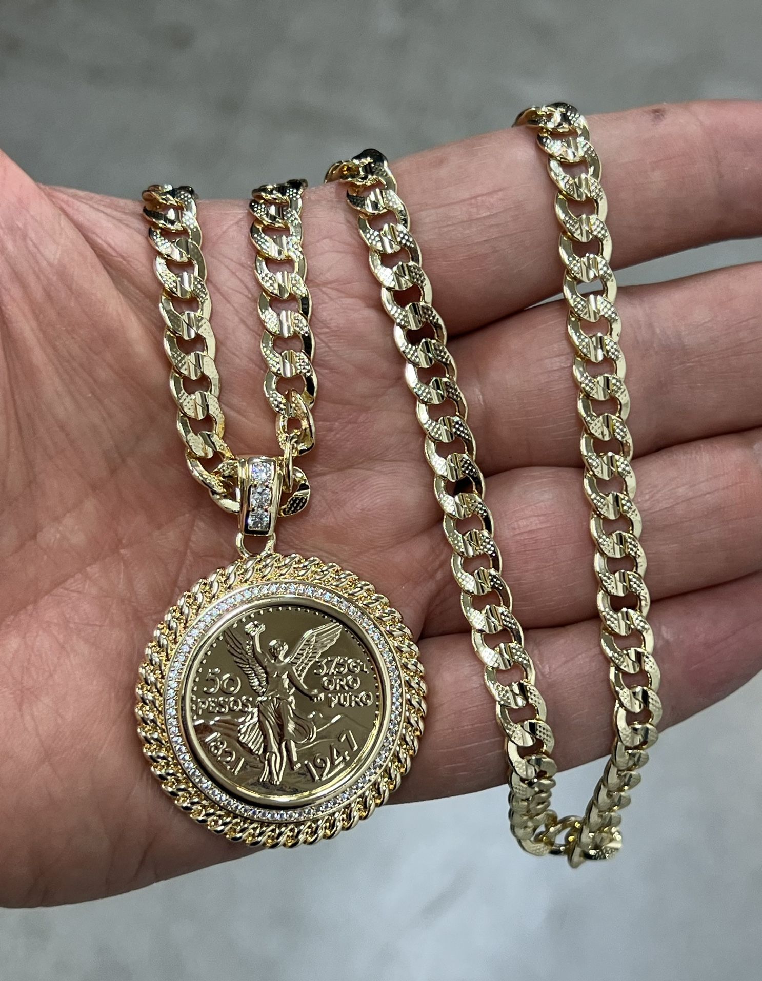 80.8 grams cuban necklace and cz pendant -14k x5 gold plated-