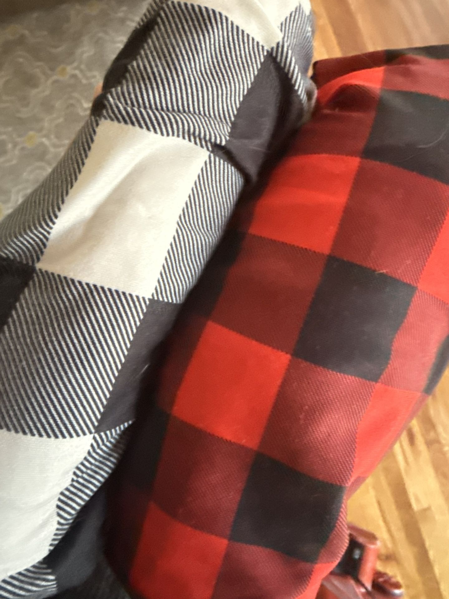 2 pairs of women’s medium pajama pants