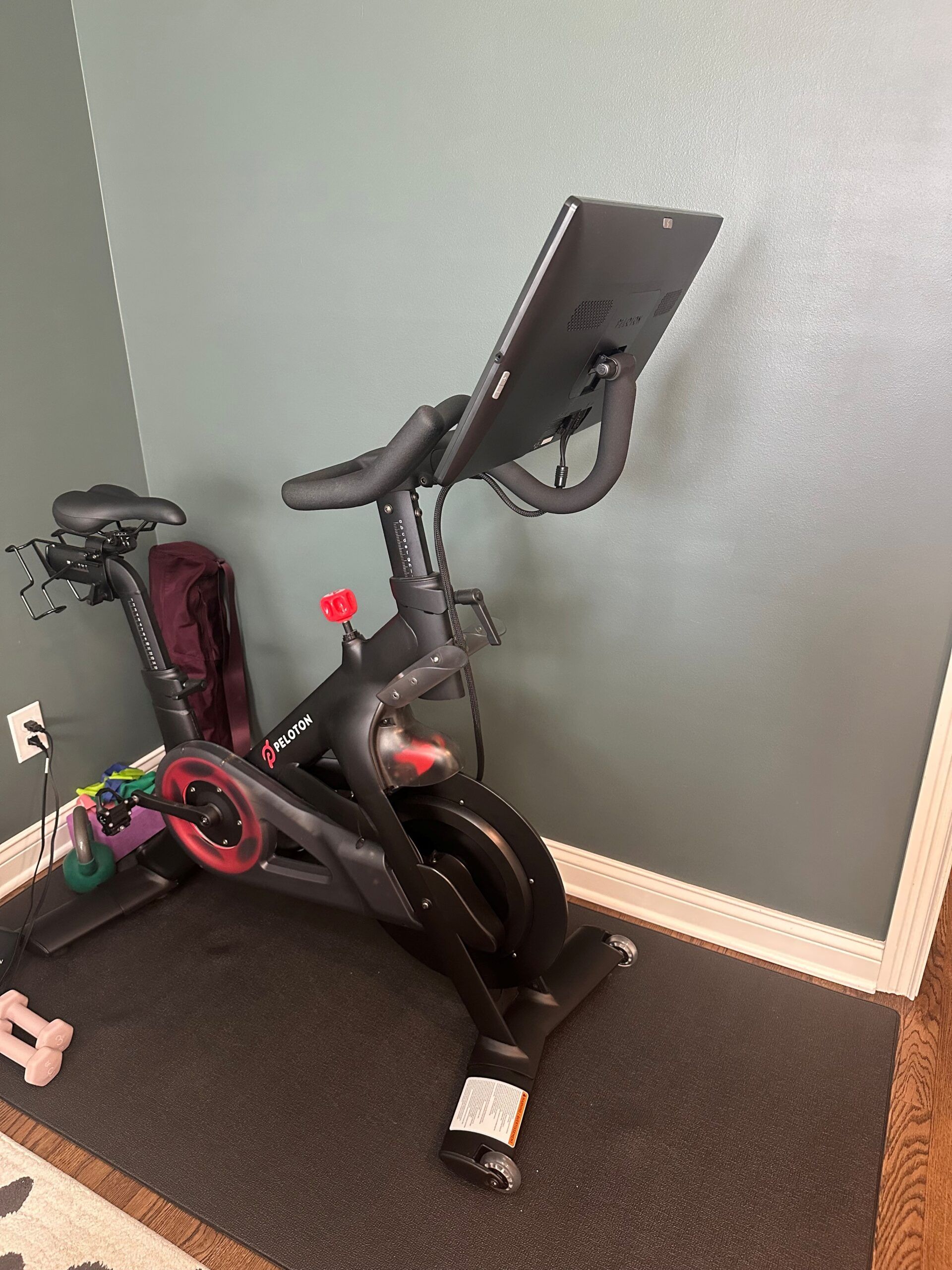 2021 Peloton Bike 3rd Gen Very Good Condition 51-200 Rides - Indianapolis, IN