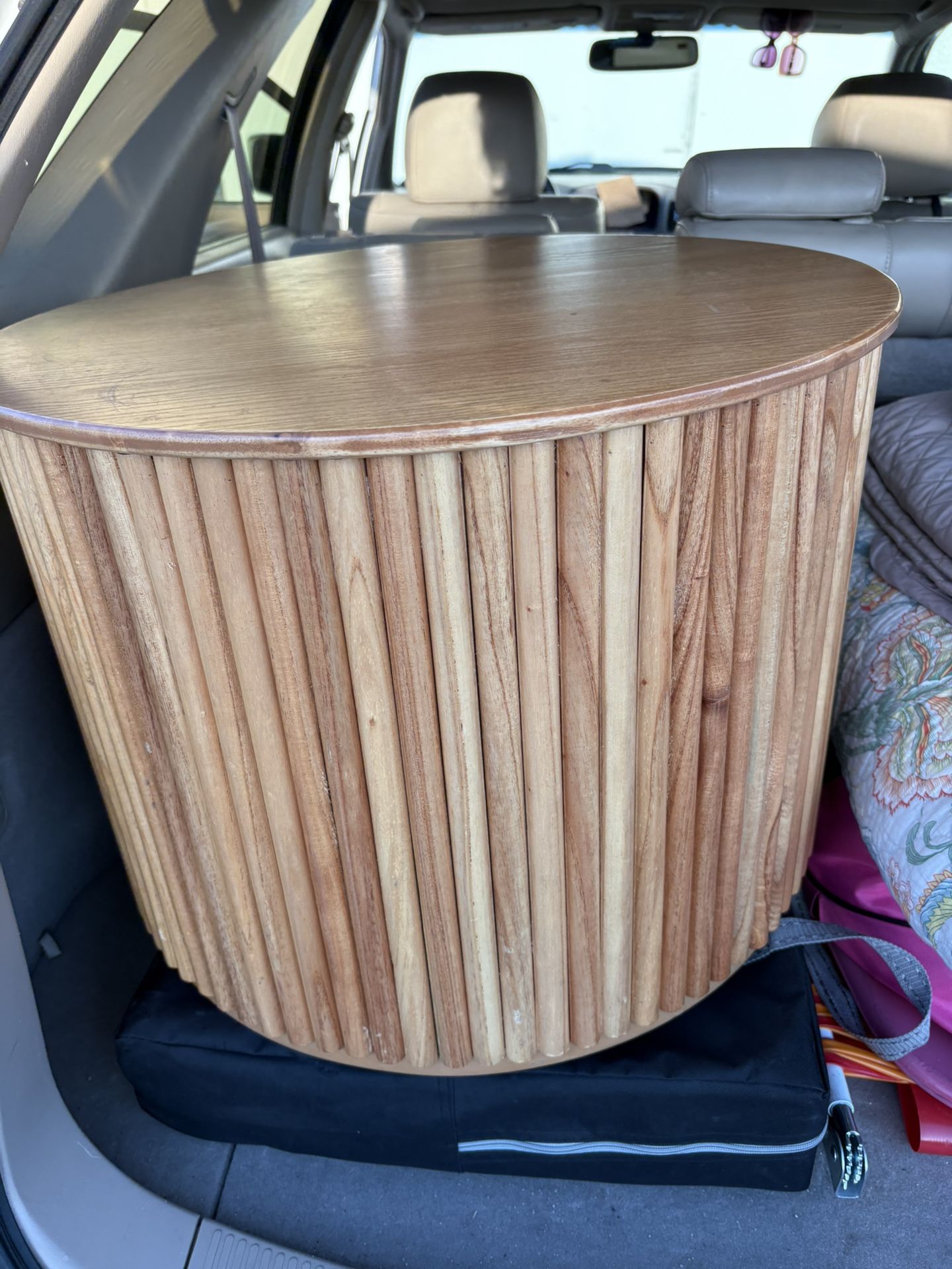 Coffee table/small coffee table/wooden coffee table/round coffee table/BoHo table