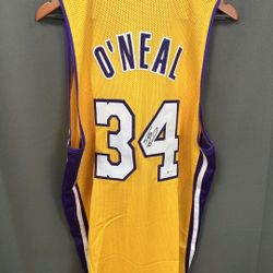 LA Lakers Shaq Signed Jersey