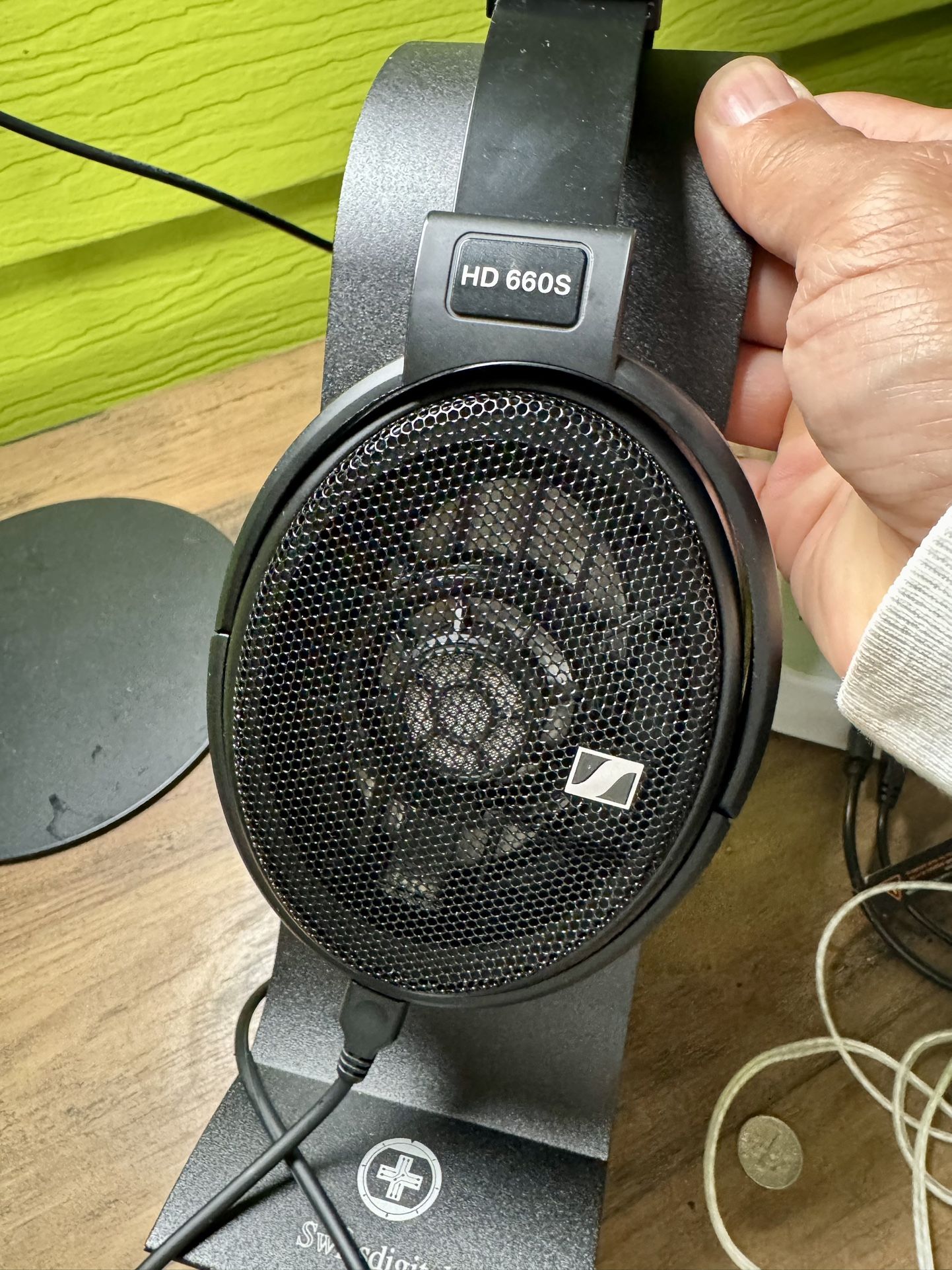Sennheiser Consumer Audio HD 660S Stereo Headphones with Deep Sub Bass, Optimized Surround, Transducer Airflow, Vented Magnet Syst