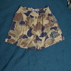 EE Short 