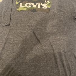 Levi’s XL Shirt