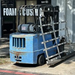 Fork Lift Need Atención
