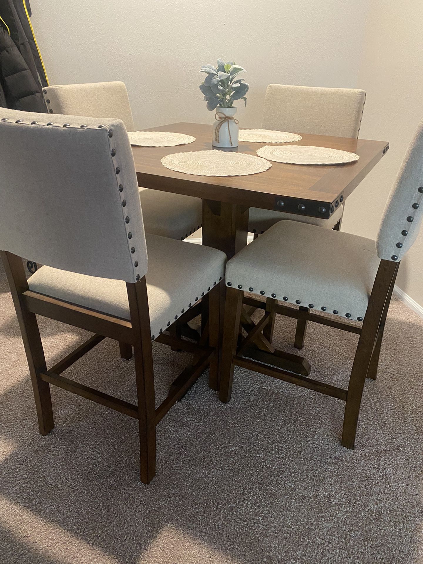 Dining Room Table W/ 4 Chairs BRAND NEW