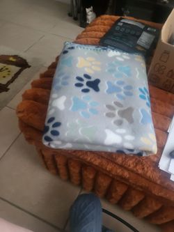 Multi colored pet paw throw cheap!