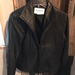 Woman’s Leather Coat Nine West Size S