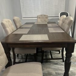 Dining Room Set 