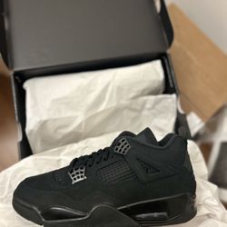 10.5 BLACK CATS Jordan 4’s