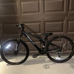 GT Aggressor Pro Mountain Bike 