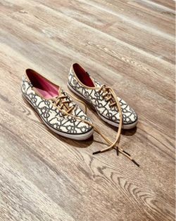 Like New Size 6 Rope Design Keds