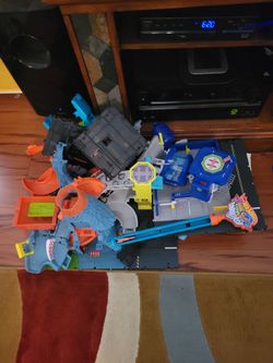 Hotwheels playsets