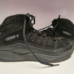 Size 7.5 Black And 1 Basketball Shoes