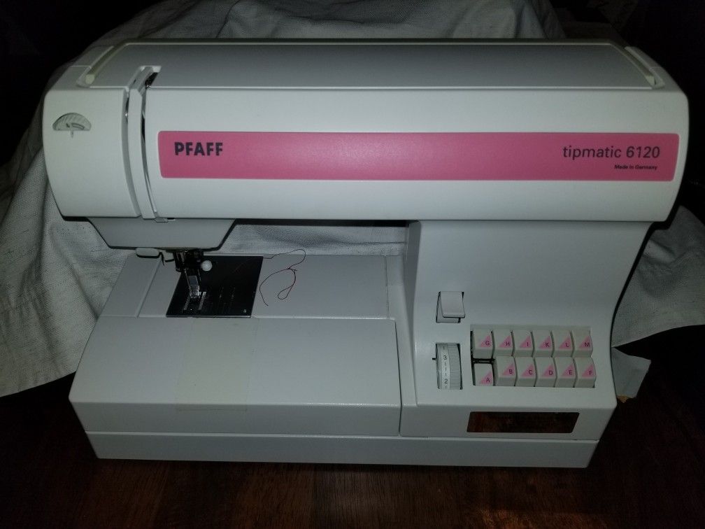 PFAFF Tipmatic 6120 Sewing Machine + Extras