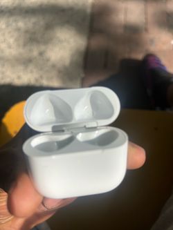 AirPod 4s case only