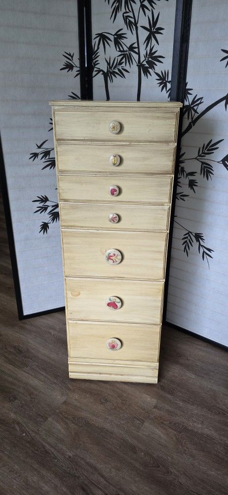 ❤️🔥7 drawer space saver dresser - 45"H x 16"W x 14"D❤️🔥
