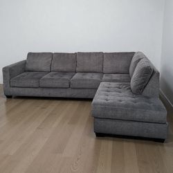 GREY SECTIONAL COUCH