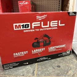 Milwaukee New Compact Band Saw 18M Fuel Brushless 