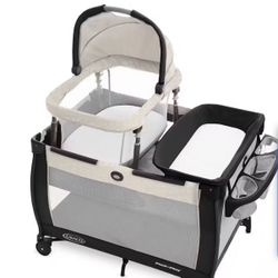 Graco Bassinet And Play Pen 