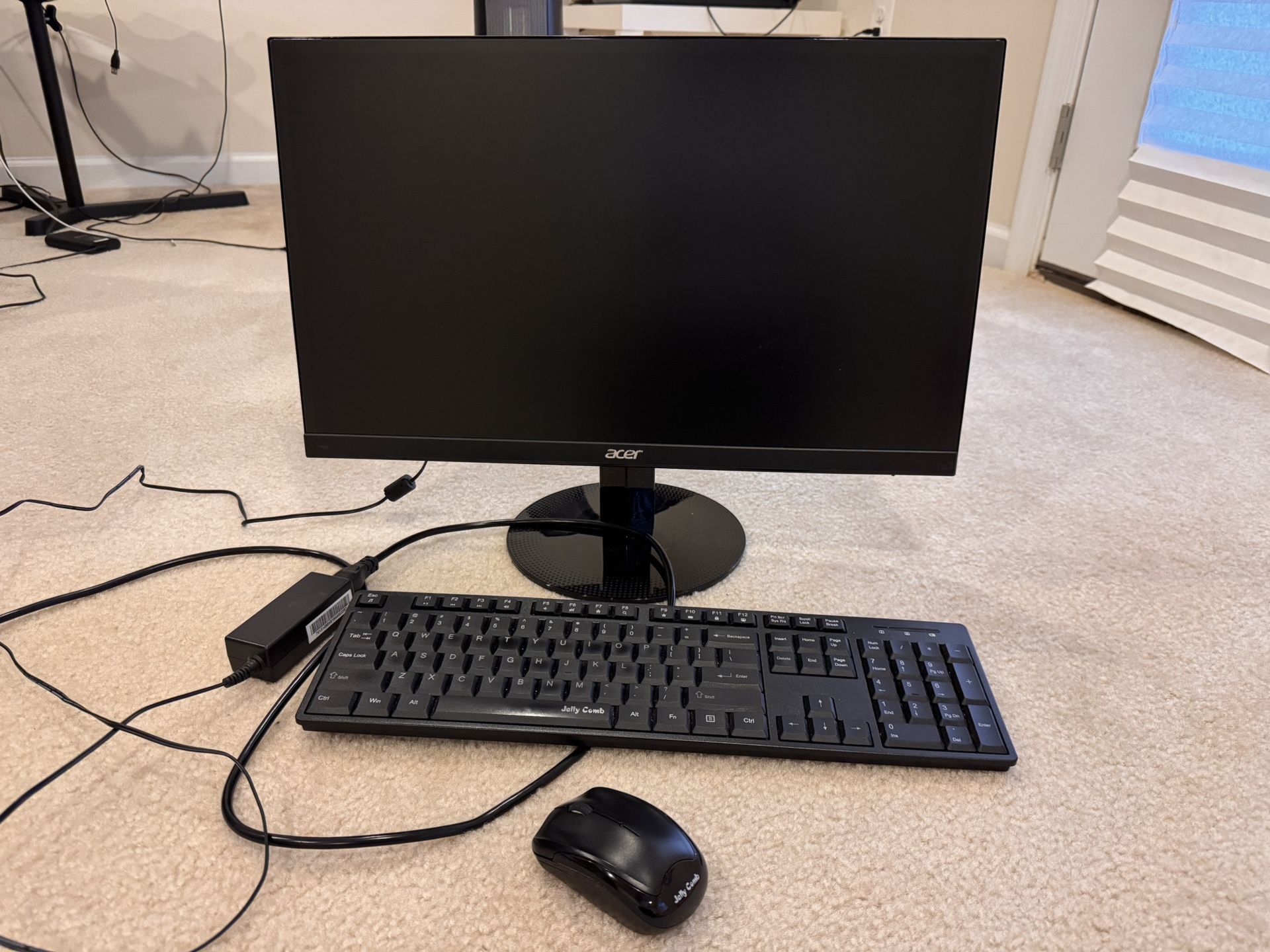 Monitor With Wireless Keyboard And Mouse