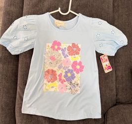 Set of 3 Girl clothes size 6/7