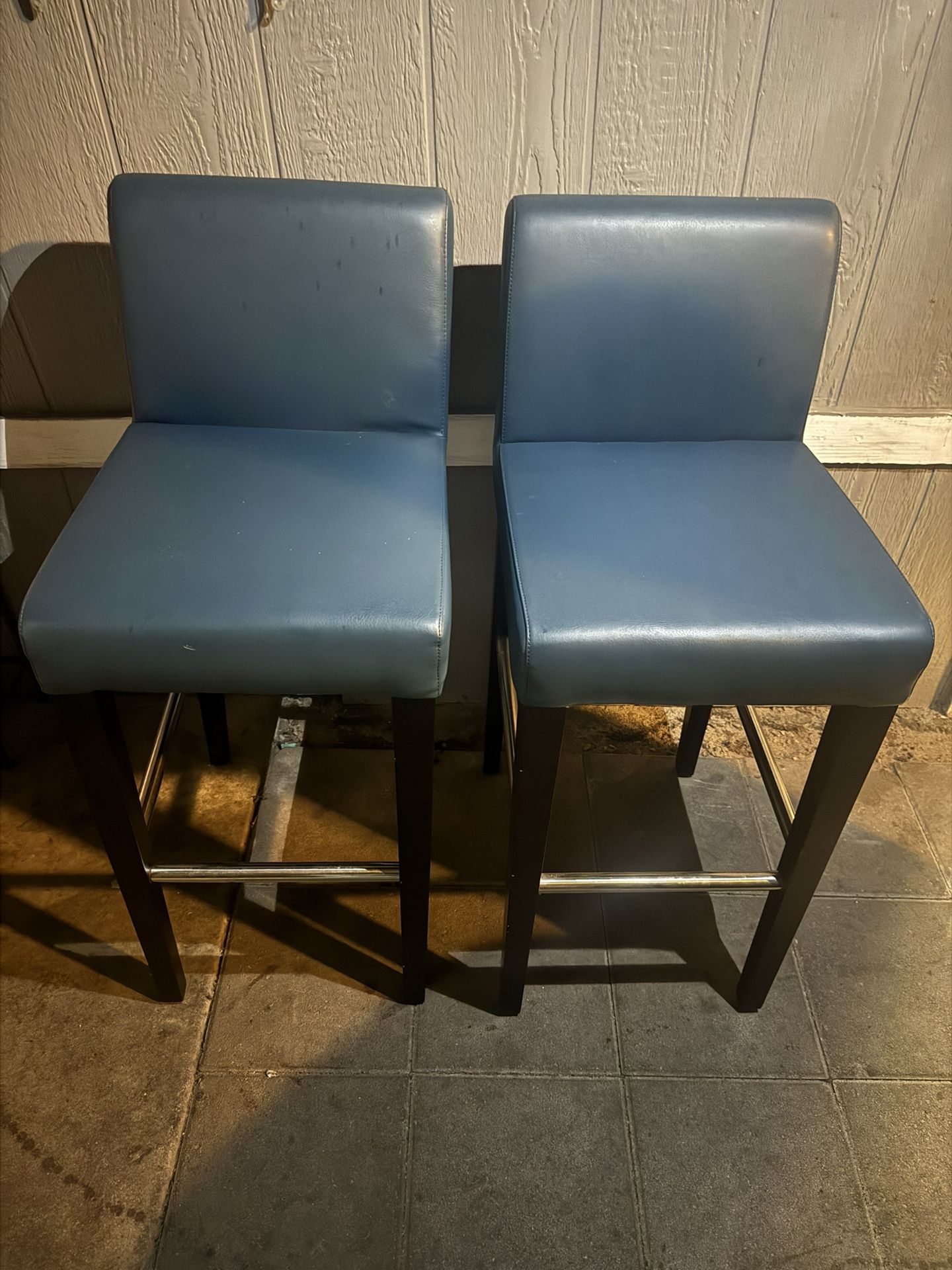 2 Bar Stools