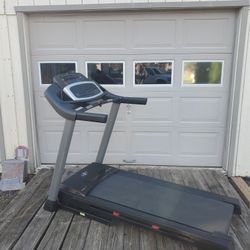 Nordictrack 6.7i Treadmill Local Delivery Available 