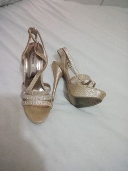 Shoes Size 7