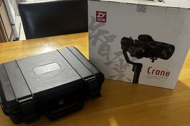 Zhiyun crane 3-axis gimbal stabilizer