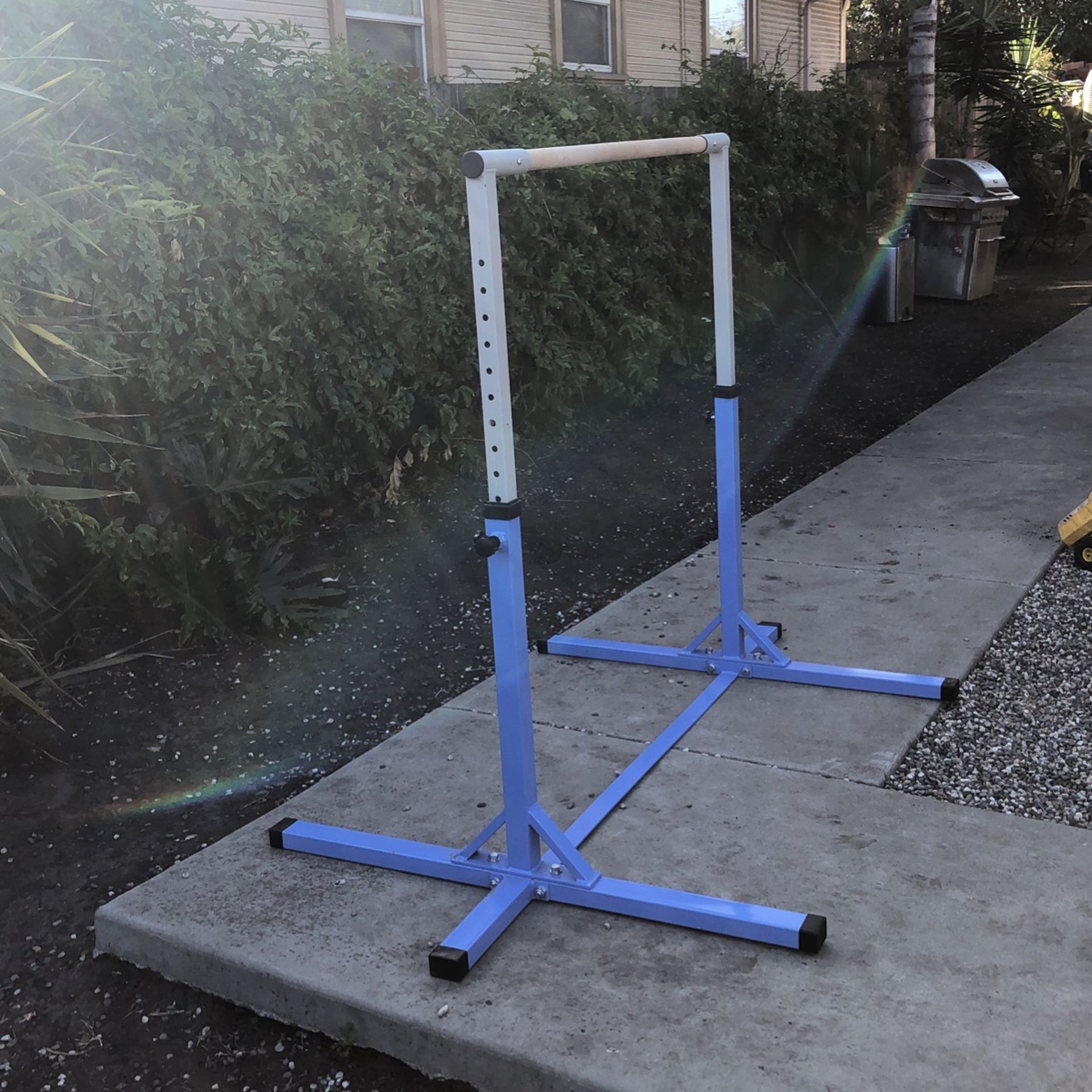 Gymnastic bar 3 Feet to 5 Feet