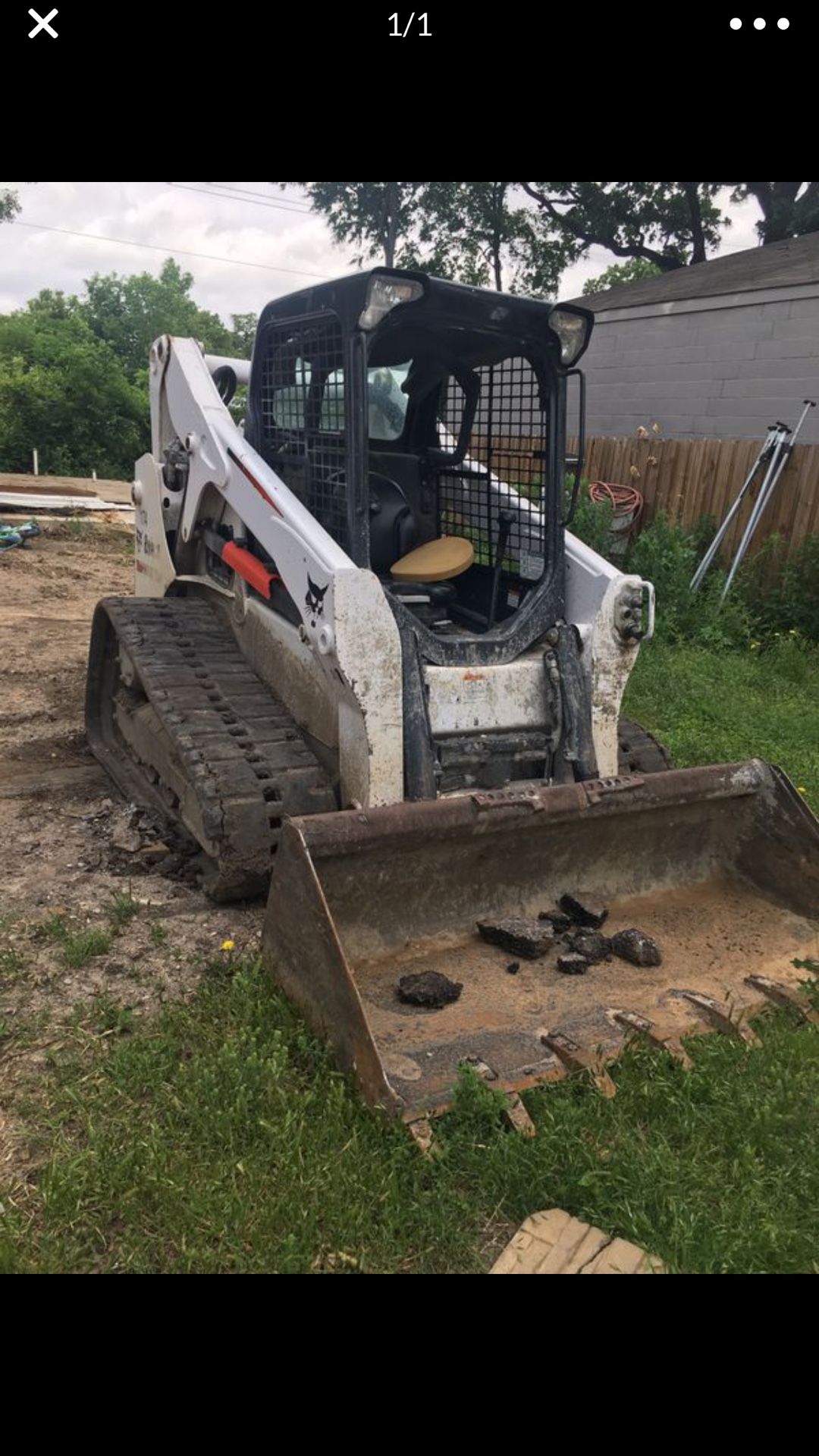 Bobcat rental. Renta Barbara