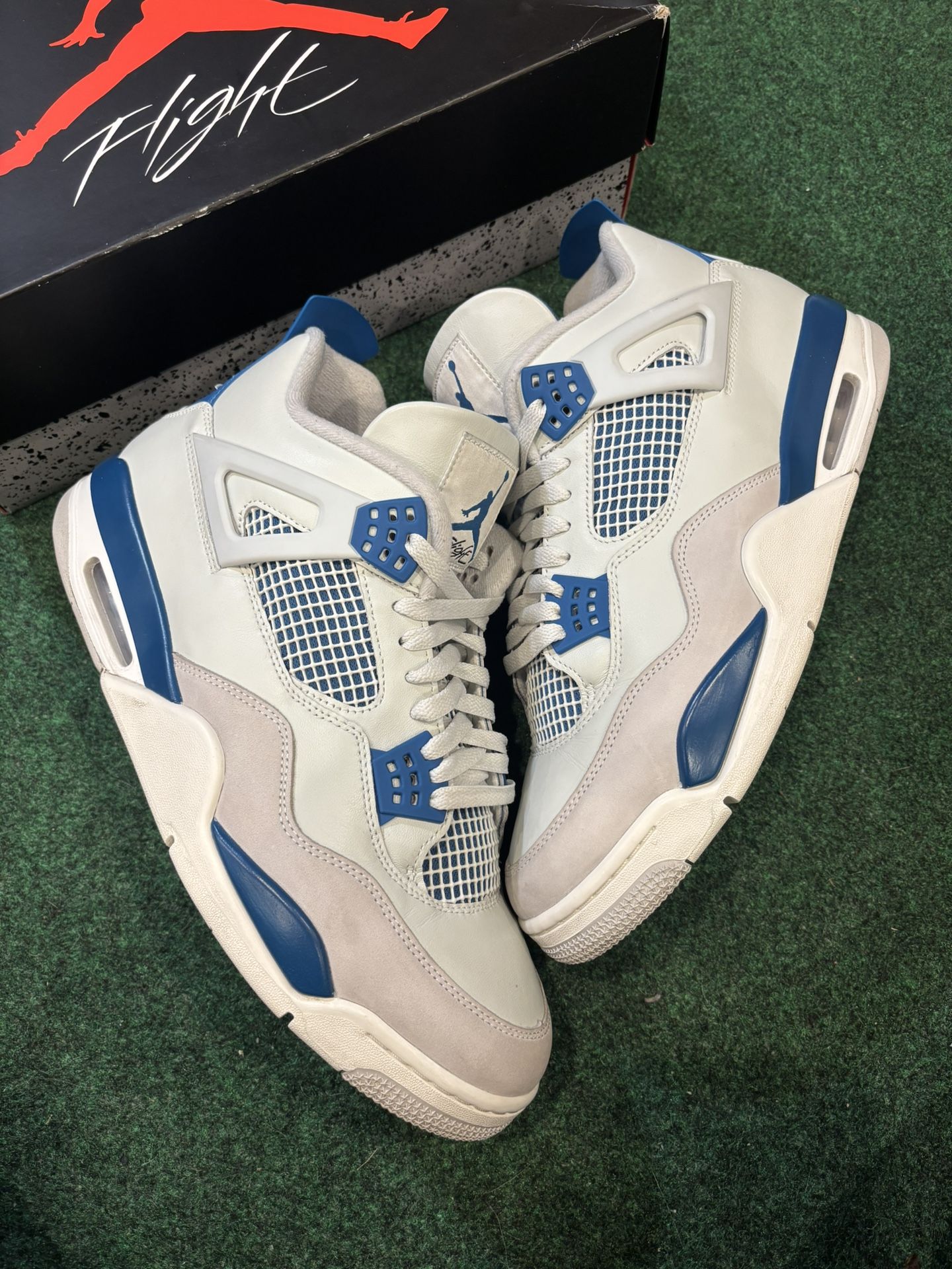 JORDAN 4 MILITARY BLUE SIZE 13 
